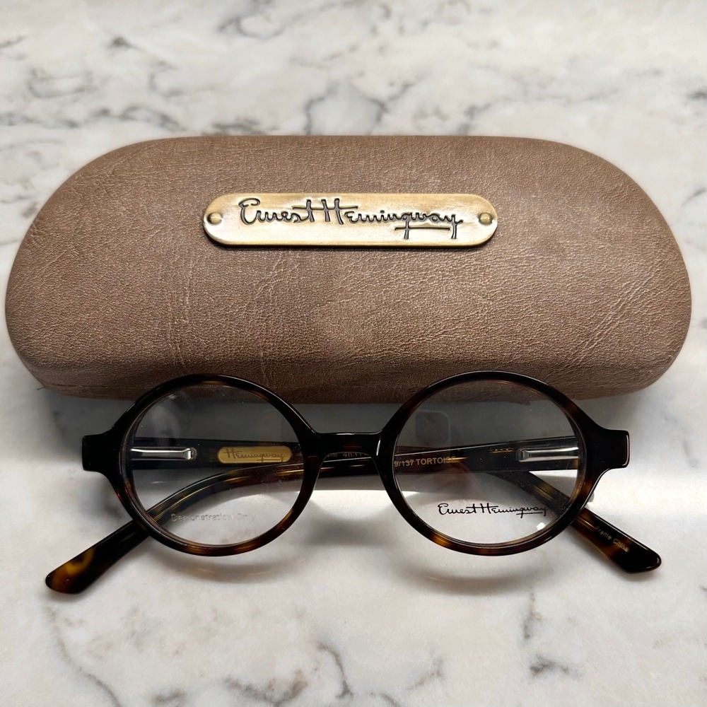 Ernest Hemingway Round Tortoise Eyeglass Frames with Case 44/19/137 4631 New